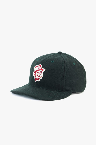 Graduate custom cap wool...