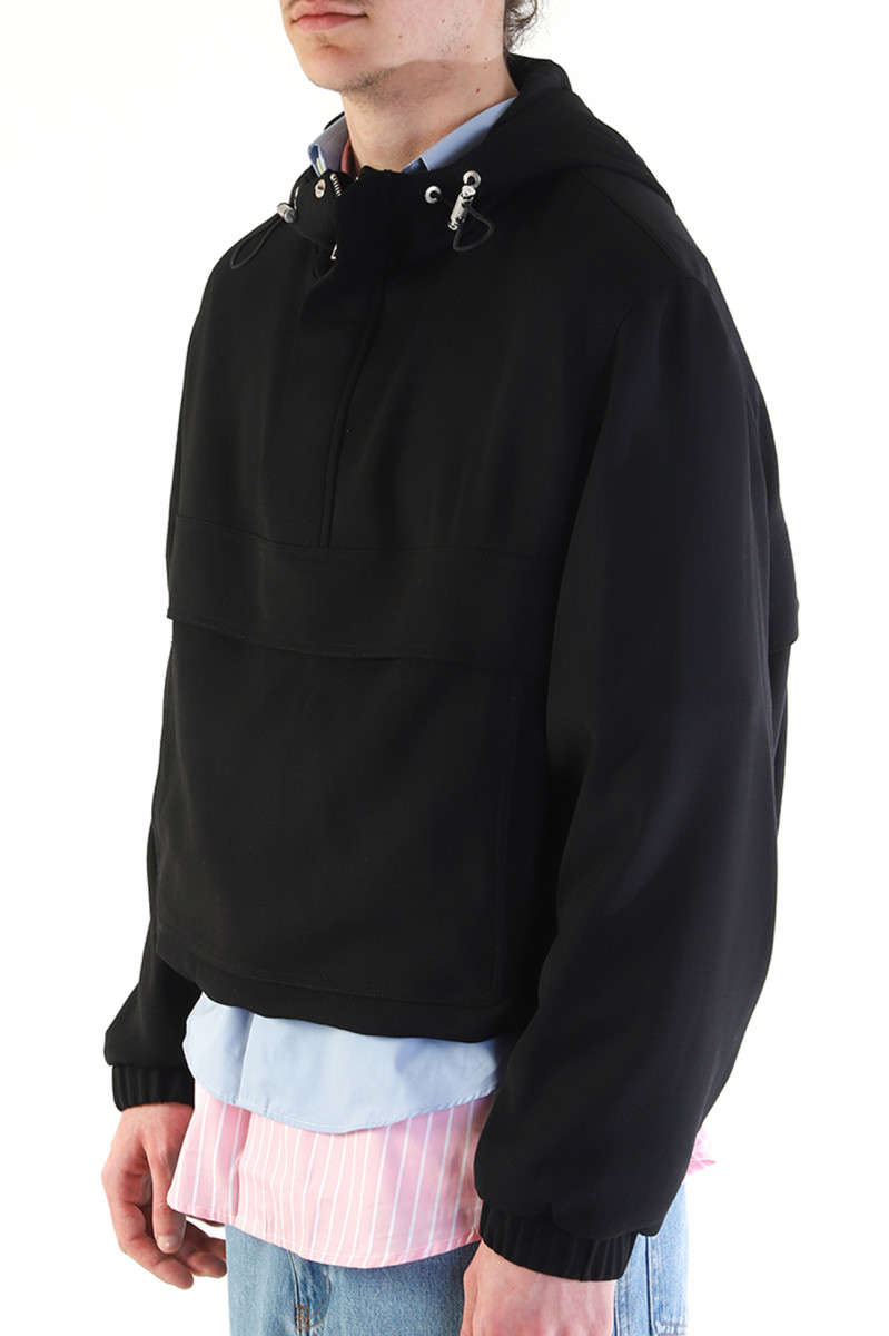 Coupe vent a capuche Black