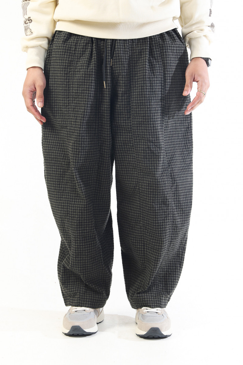 Kouri check pants Khaki
