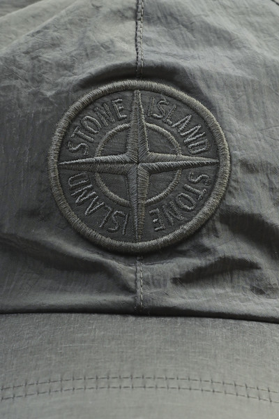 Stone island 99576 nylon logo cap a0059 Muschio - GRADUATE STORE
