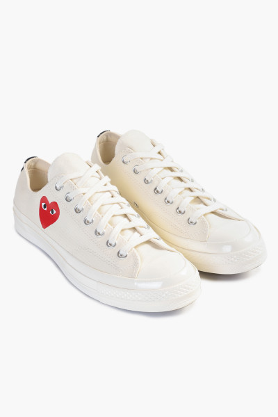 Converse x comme des garçons Play small heart chuck 70 ox Milk - ...