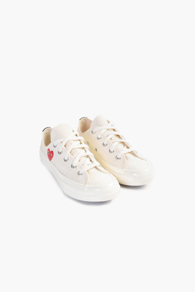Converse x comme des garçons Kids small heart chuck 70 ox Milk - ...