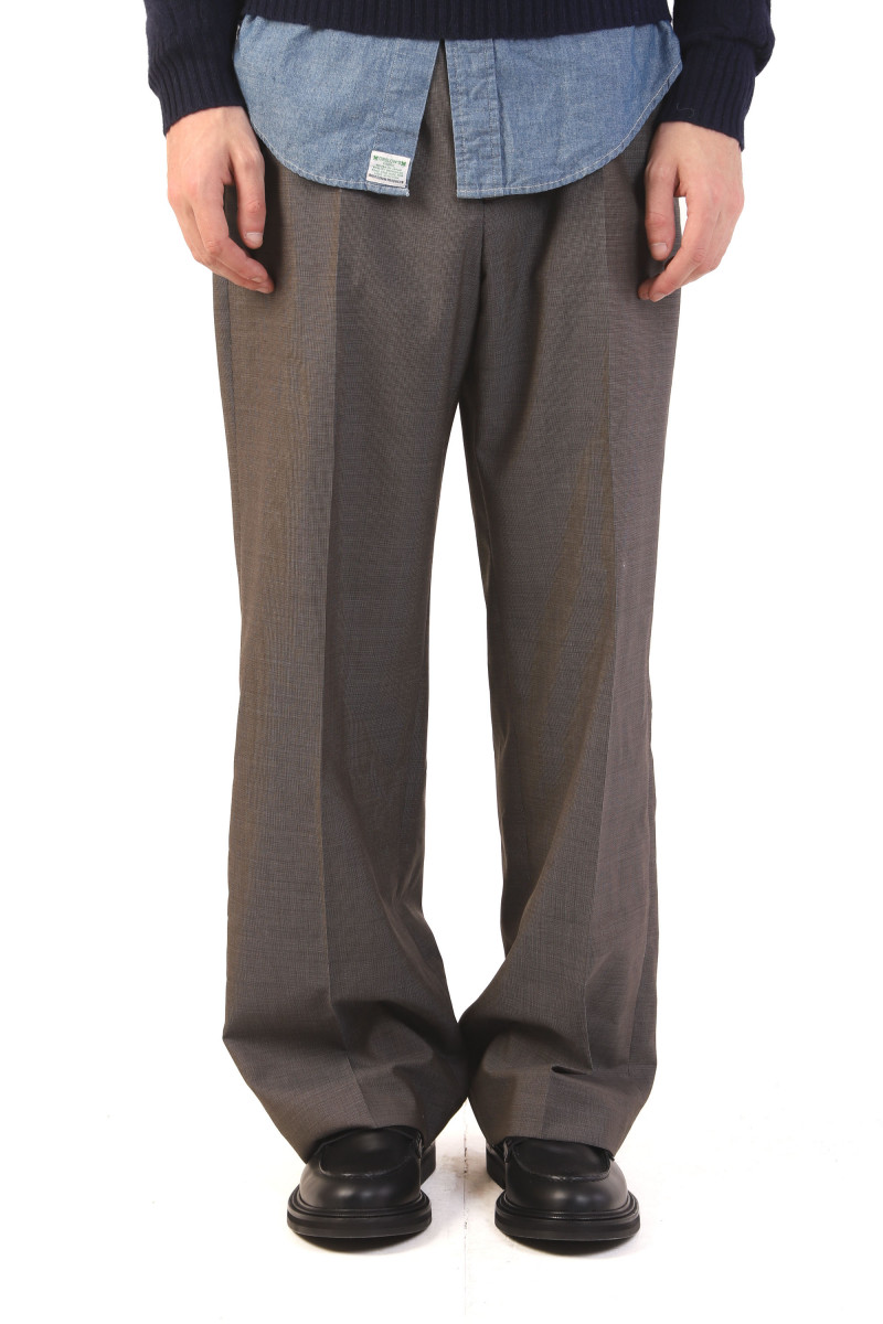 Borrowed chino Grey atom check wool